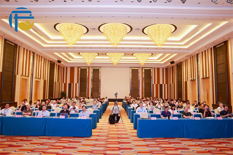 Wspólne budowanie miasta o zerowej ilości odpadów: akcjonariat Quangong przedstawia na szczycie branżowym ekologiczną, inteligentną technologię produkcji cegieł