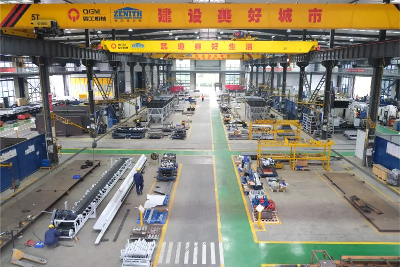 Wydajna produkcja pustych cegieł za pomocą maszyn Quangong – Twój globalny partner w zakresie wysokiej jakości cegieł